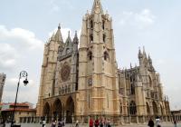 Large beige cathedral in Leon, Spain with large plaza in front